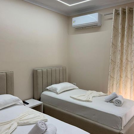 Vila Qyteza Корча Экстерьер фото